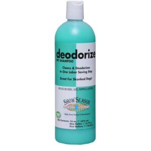 Šampón Deodorize eliminuje nepríjemný pach psov 473 ml