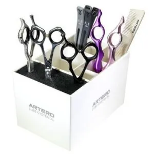 Stojan na nožnice a kadernícke doplnky